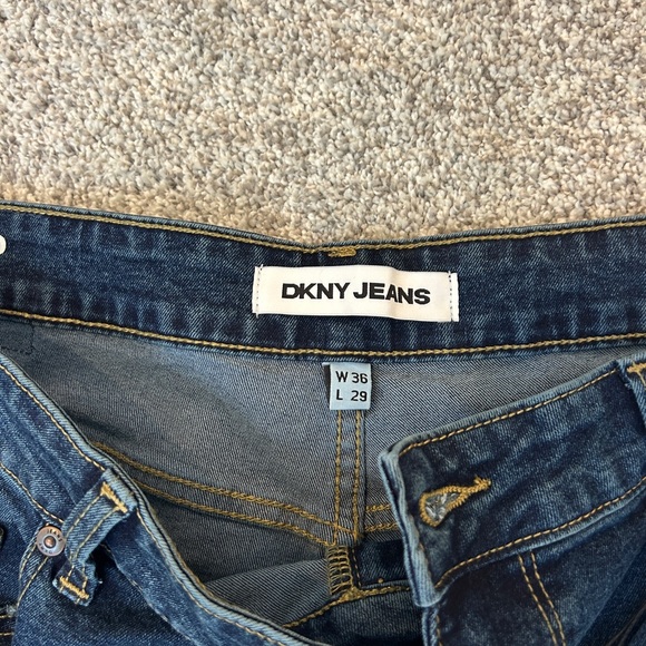 DKNY Bedford slim Men's Blue Jeans size 36x29 premium soft stretch new with tags - Picture 4 of 7